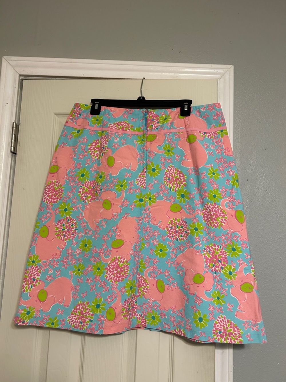 🍰WKND🛀🏾SALE Lilly Pulitzer elephant floral skirt - Picture 3 of 4